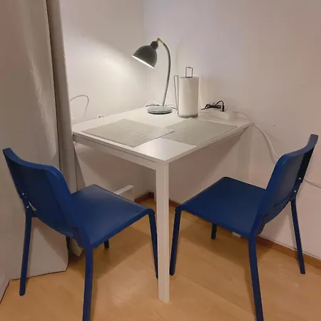 Nextdoor Host Solo Traveler 24h Self Check-in Fast Wifi * Helsinki